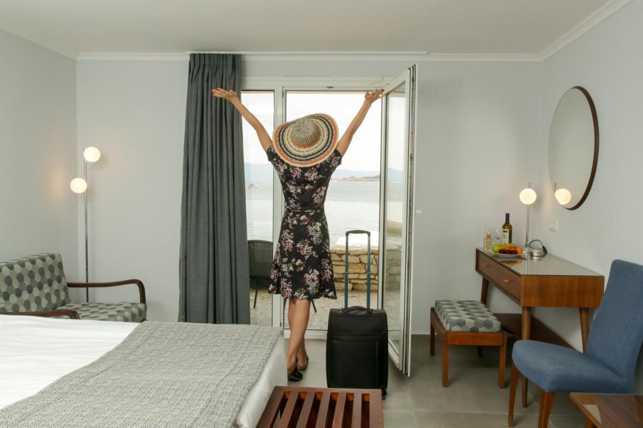 Xenia Ouranoupolis Hotell Exteriör bild